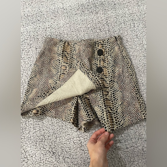 ZARA TRF SKORT size XS - Picture 2 of 4